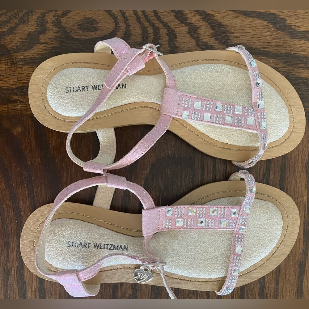 Stuart Weitzman girls pink sandals. Size 3
